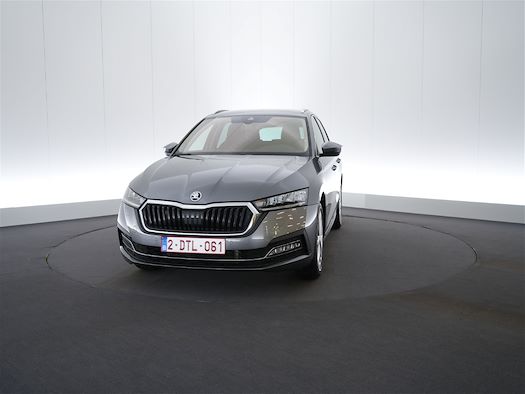 SKODA OCTAVIA COMBI voor leasing op Ayvens Carmarket