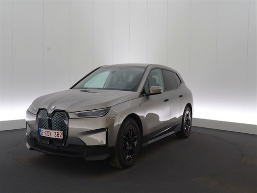 BMW IX voor leasing op Ayvens Carmarket