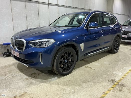 BMW IX3 voor leasing op Ayvens Carmarket