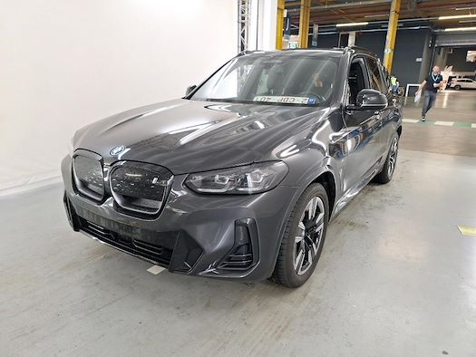 BMW IX3 voor leasing op Ayvens Carmarket