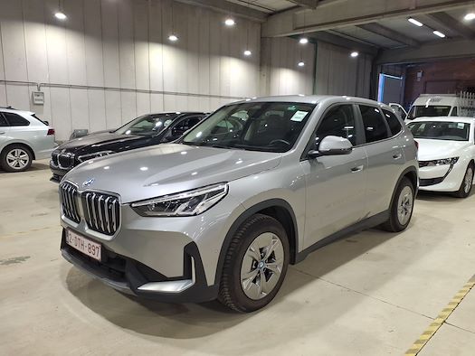 BMW IX voor leasing op Ayvens Carmarket