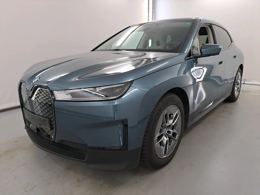 BMW IX voor leasing op Ayvens Carmarket