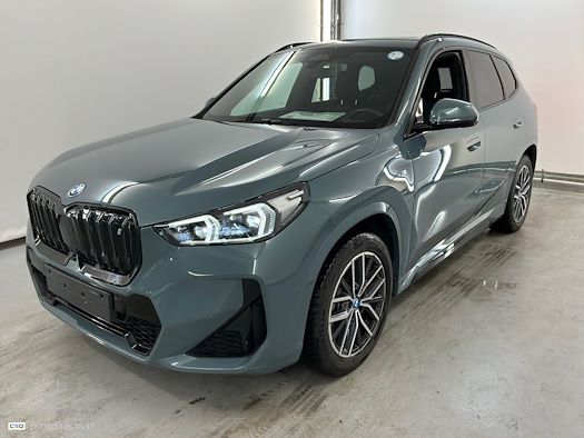 BMW IX voor leasing op Ayvens Carmarket