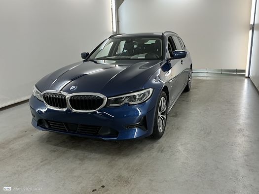 BMW SERIE 3 pour location de véhicules d'occasion sur Ayvens Carmarket