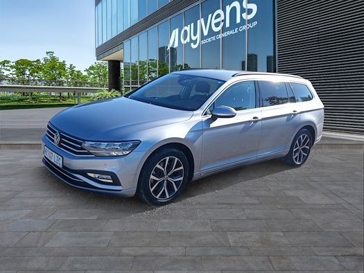 VOLKSWAGEN PASSAT en alquiler y venta en Ayvens