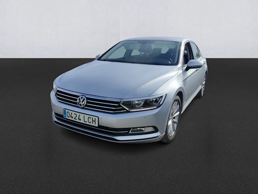 VOLKSWAGEN PASSAT en alquiler y venta en Ayvens