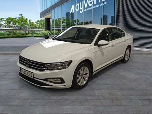 VOLKSWAGEN PASSAT en alquiler y venta en Ayvens