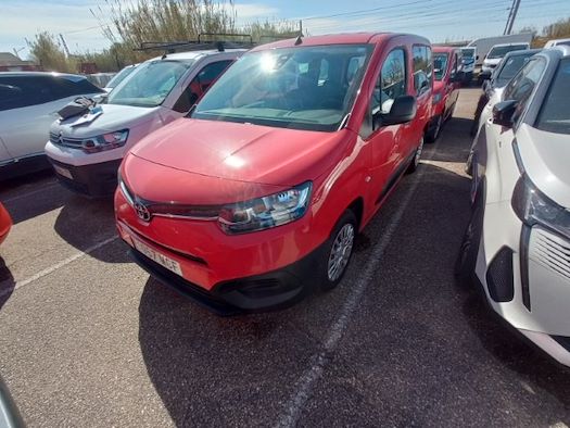 TOYOTA PROACE CITY VERSO en alquiler y venta en Ayvens