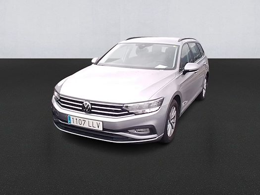 VOLKSWAGEN PASSAT en alquiler y venta en Ayvens