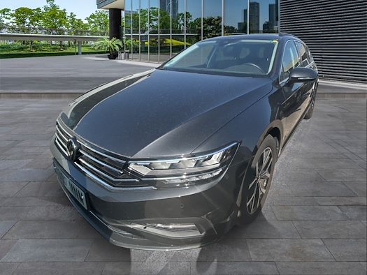 VOLKSWAGEN PASSAT en alquiler y venta en Ayvens