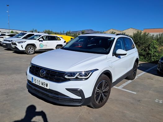 VOLKSWAGEN TIGUAN en alquiler y venta en Ayvens