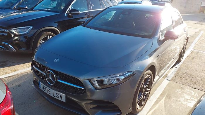 MERCEDES-BENZ A-CLASS en alquiler y venta en Ayvens