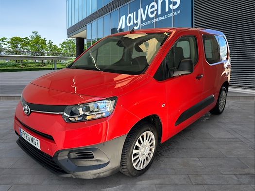 TOYOTA PROACE CITY VERSO en alquiler y venta en Ayvens