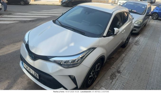 TOYOTA C-HR en alquiler y venta en Ayvens