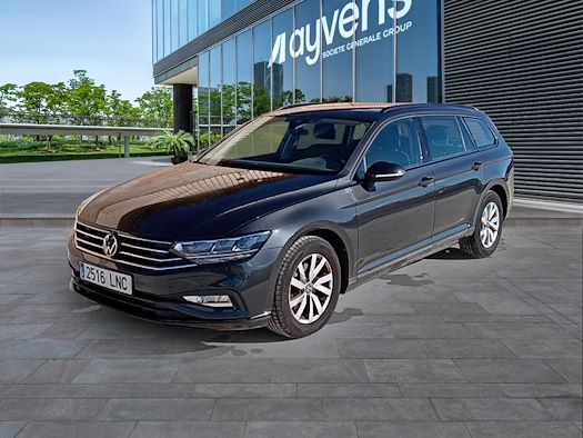 VOLKSWAGEN PASSAT en alquiler y venta en Ayvens
