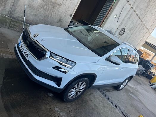 SKODA KAROQ en alquiler y venta en Ayvens