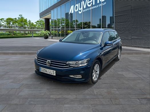 VOLKSWAGEN PASSAT en alquiler y venta en Ayvens