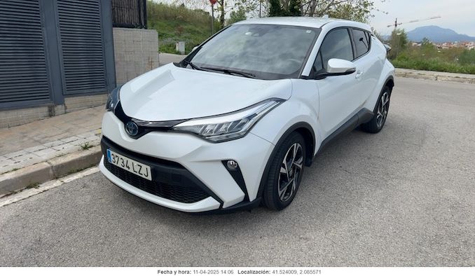 TOYOTA C-HR en alquiler y venta en Ayvens