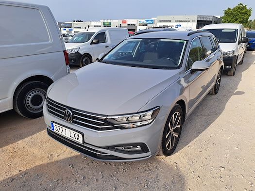VOLKSWAGEN PASSAT en alquiler y venta en Ayvens