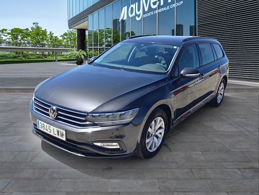 VOLKSWAGEN PASSAT en alquiler y venta en Ayvens