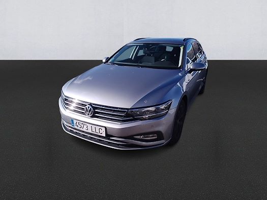 VOLKSWAGEN PASSAT en alquiler y venta en Ayvens