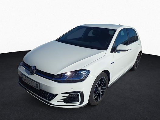 VOLKSWAGEN GOLF en alquiler y venta en Ayvens