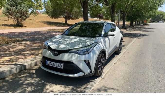 TOYOTA C-HR en alquiler y venta en Ayvens