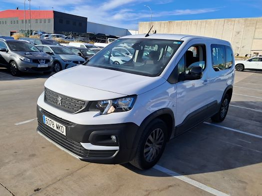 PEUGEOT RIFTER en alquiler y venta en Ayvens