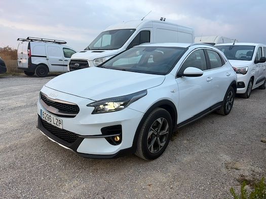KIA XCEED en alquiler y venta en Ayvens