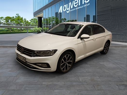 VOLKSWAGEN PASSAT en alquiler y venta en Ayvens