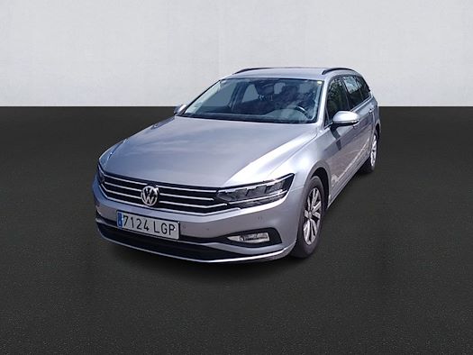 VOLKSWAGEN PASSAT en alquiler y venta en Ayvens