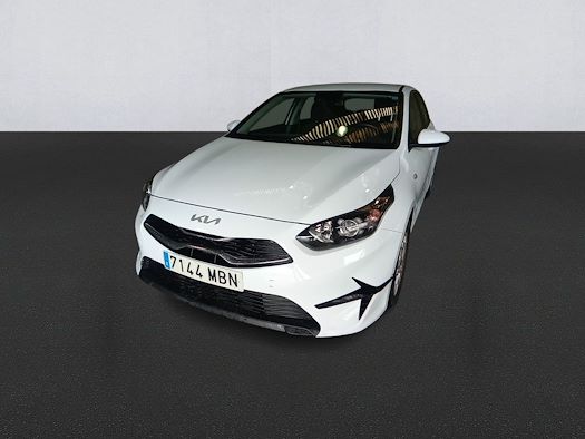 KIA CEED en alquiler y venta en Ayvens