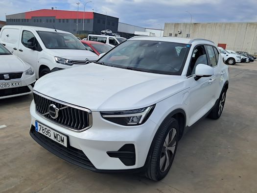 VOLVO XC40 en alquiler y venta en Ayvens