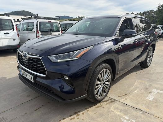 TOYOTA HIGHLANDER en alquiler y venta en Ayvens