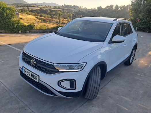 VOLKSWAGEN T-ROC en alquiler y venta en Ayvens