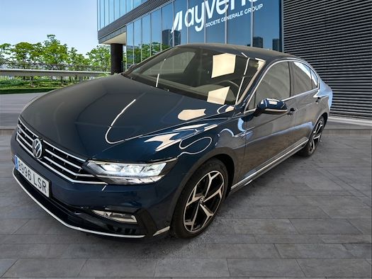 VOLKSWAGEN PASSAT en alquiler y venta en Ayvens
