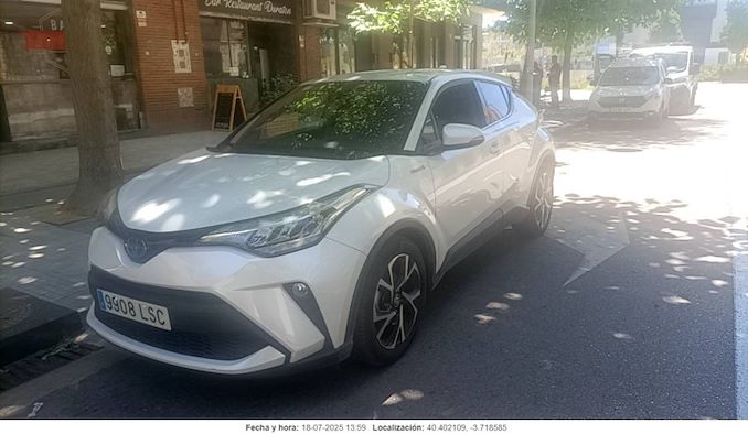 TOYOTA C-HR en alquiler y venta en Ayvens