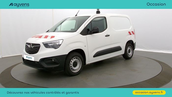 OPEL COMBO pour vente et location de véhicules d'occasion sur Ayvens