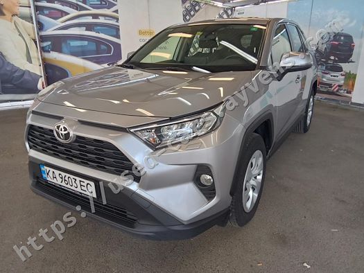 TOYOTA RAV4 продається на Ayvens