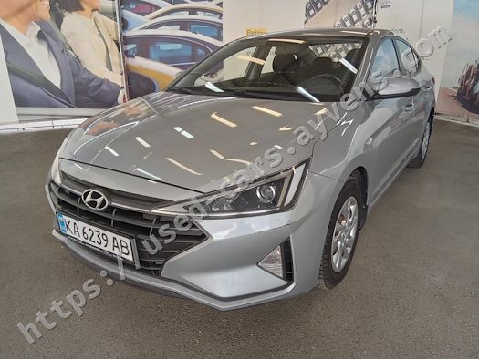 HYUNDAI ELANTRA продається на Ayvens