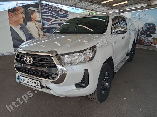 TOYOTA HILUX продається на Ayvens