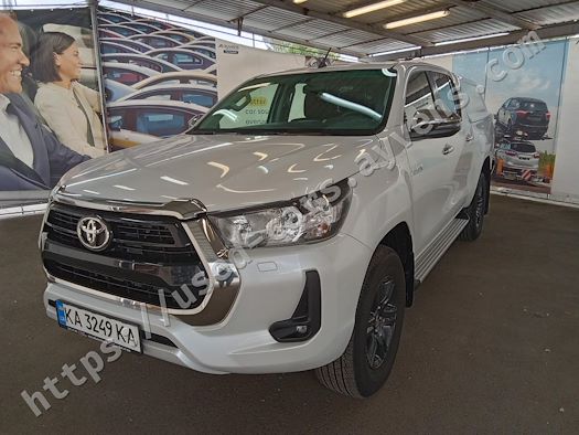 TOYOTA HILUX продається на Ayvens