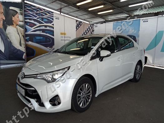 TOYOTA AVENSIS продається на Ayvens