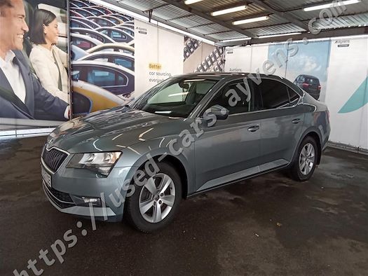 SKODA SUPERB продається на Ayvens