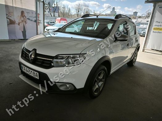 RENAULT SANDERO продається на Ayvens