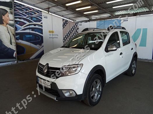 RENAULT SANDERO продається на Ayvens