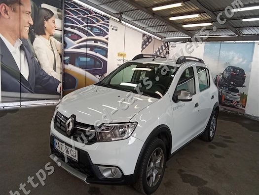 RENAULT SANDERO продається на Ayvens