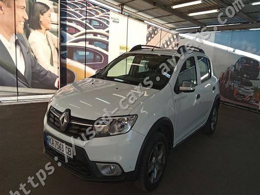 RENAULT SANDERO продається на Ayvens