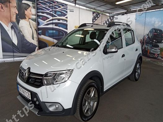 RENAULT SANDERO продається на Ayvens