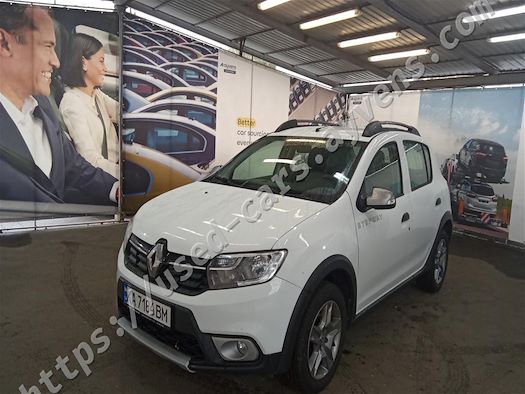 RENAULT SANDERO продається на Ayvens